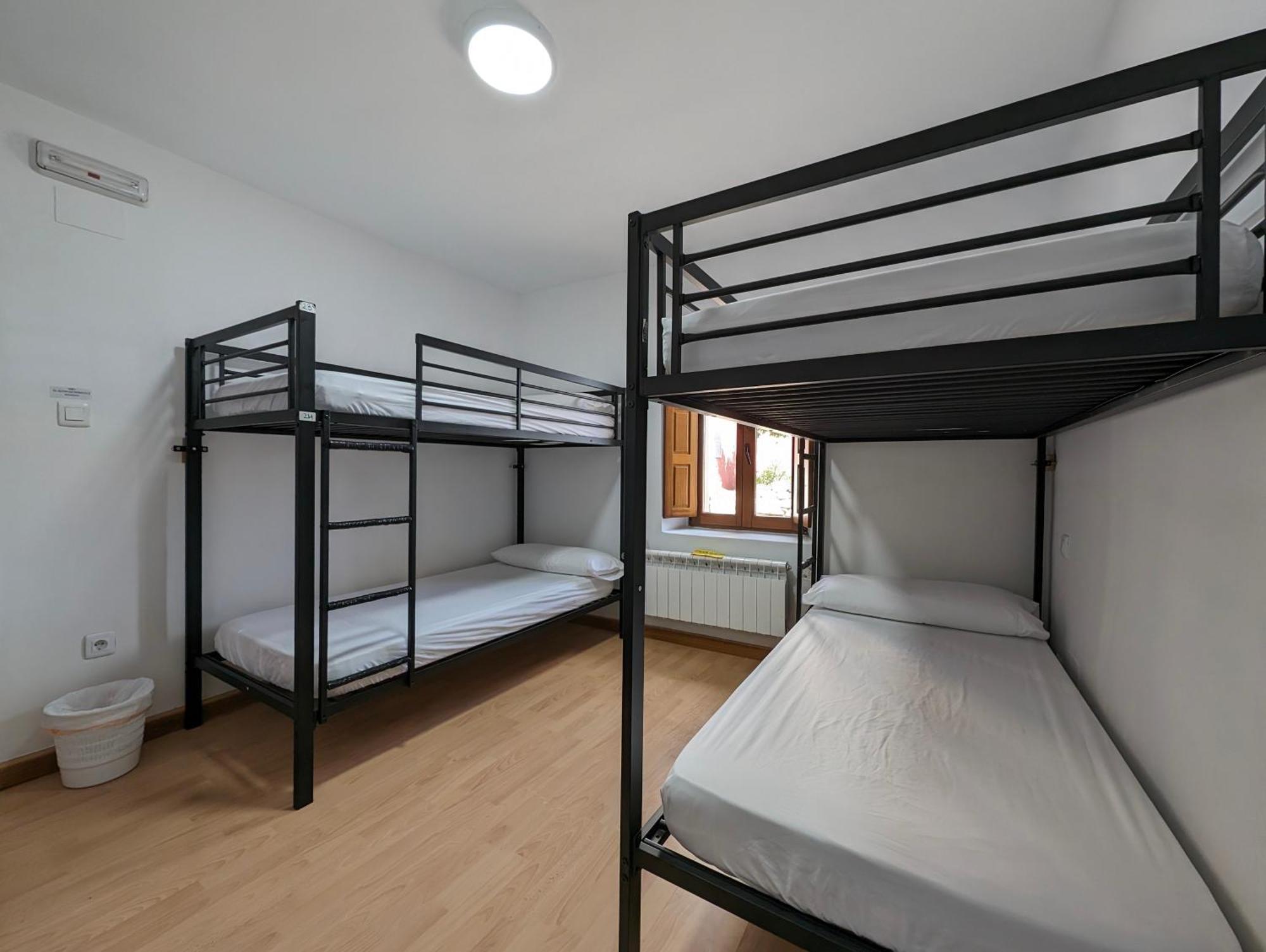 Albergue El Alfar/Pilgrim Hostel Орнийос дел Камино Екстериор снимка