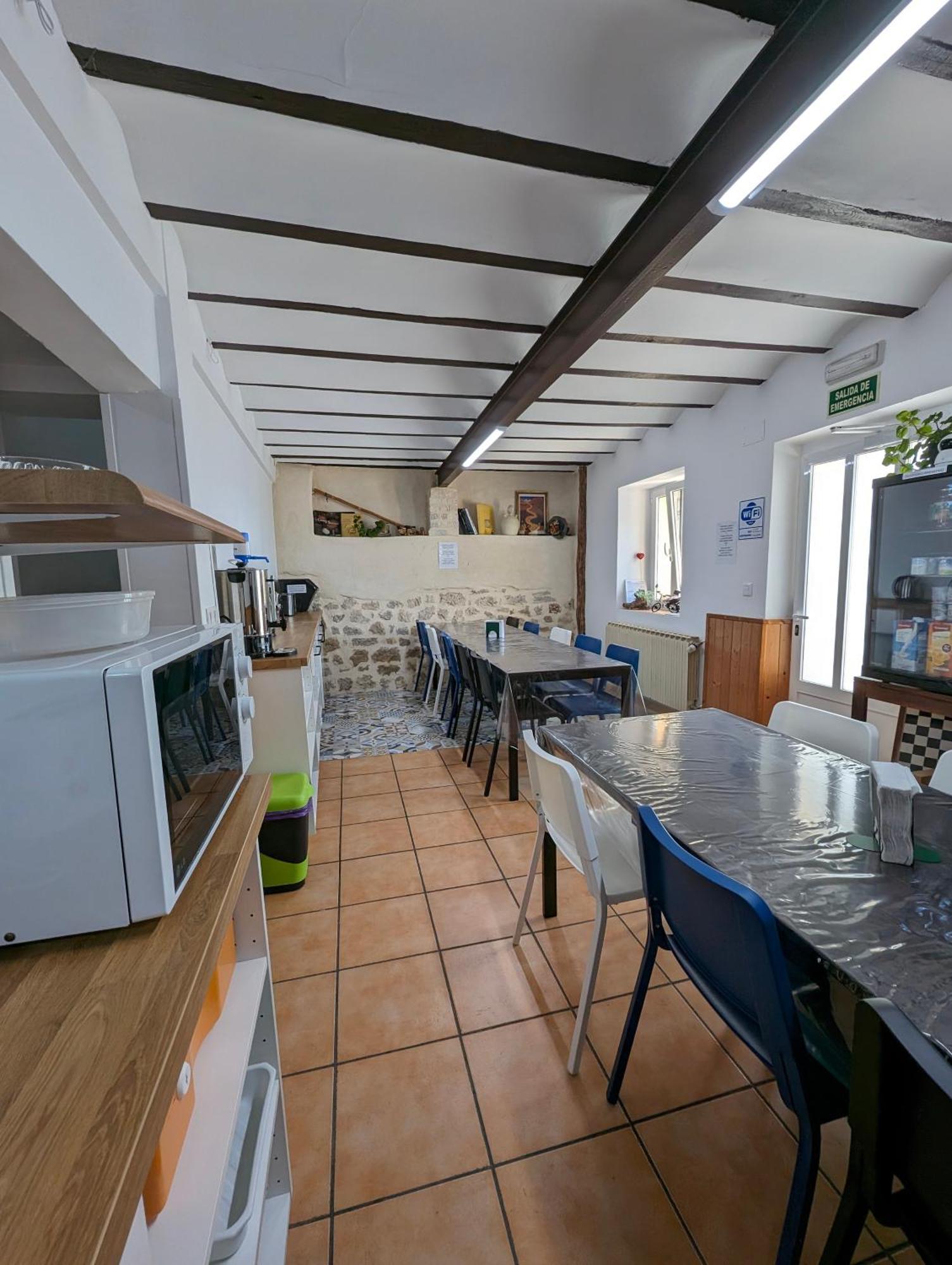 Albergue El Alfar/Pilgrim Hostel Орнийос дел Камино Екстериор снимка