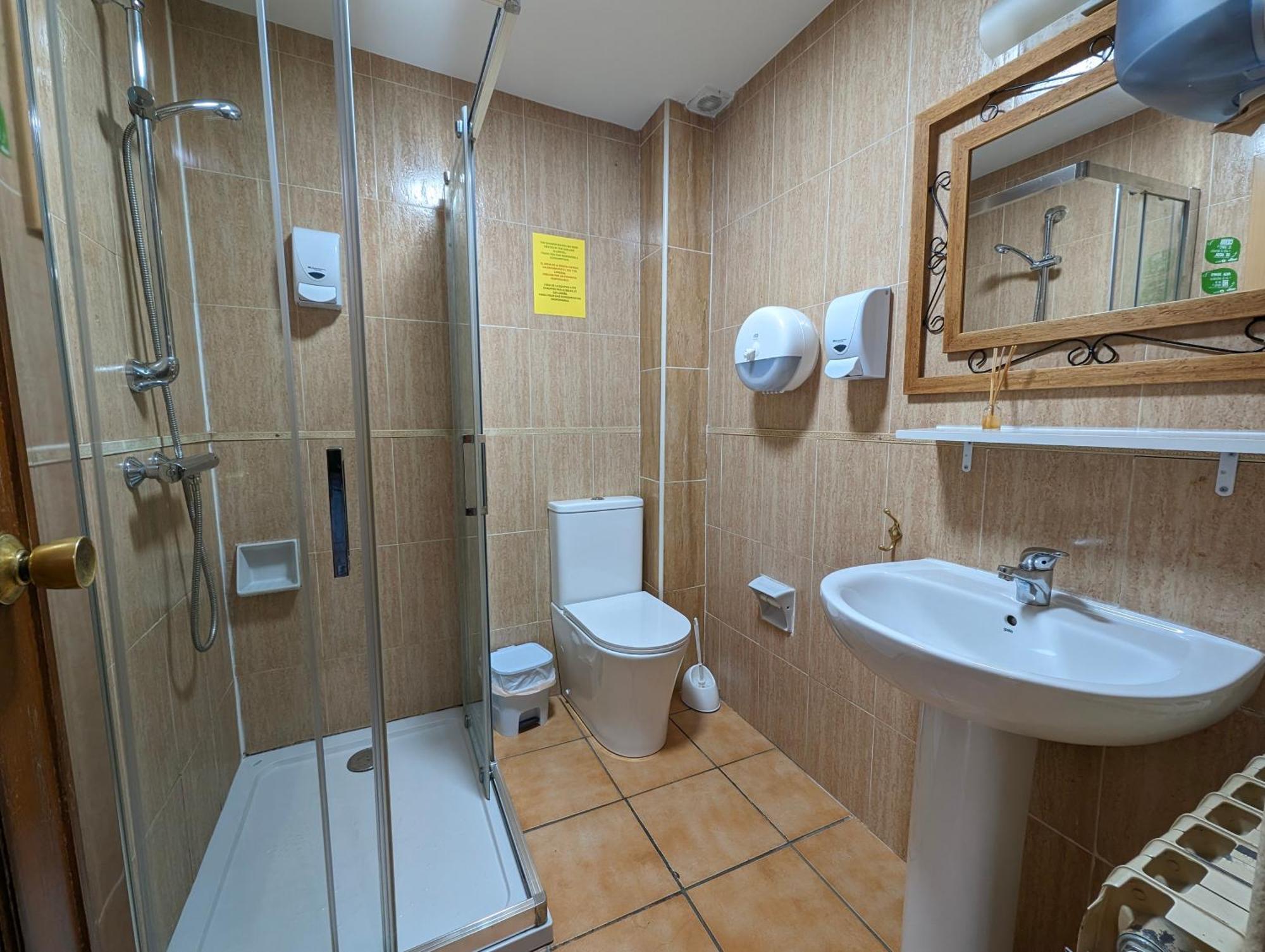 Albergue El Alfar/Pilgrim Hostel Орнийос дел Камино Екстериор снимка